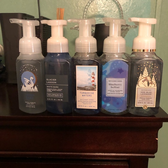 NWT Bath & Body Works 5 Pc Hand Soap - Picture 1 of 10